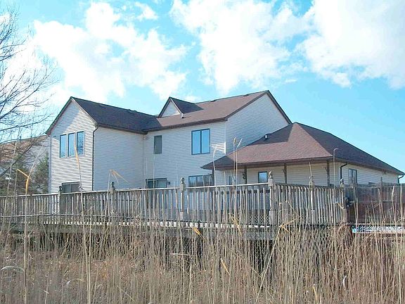 5th image of 3230 Woodland Ct S