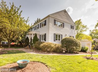 2810 Farm Rd, Alexandria, VA 22302