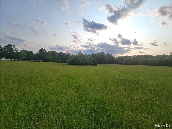 4th image of 229 Red Oaks Dr