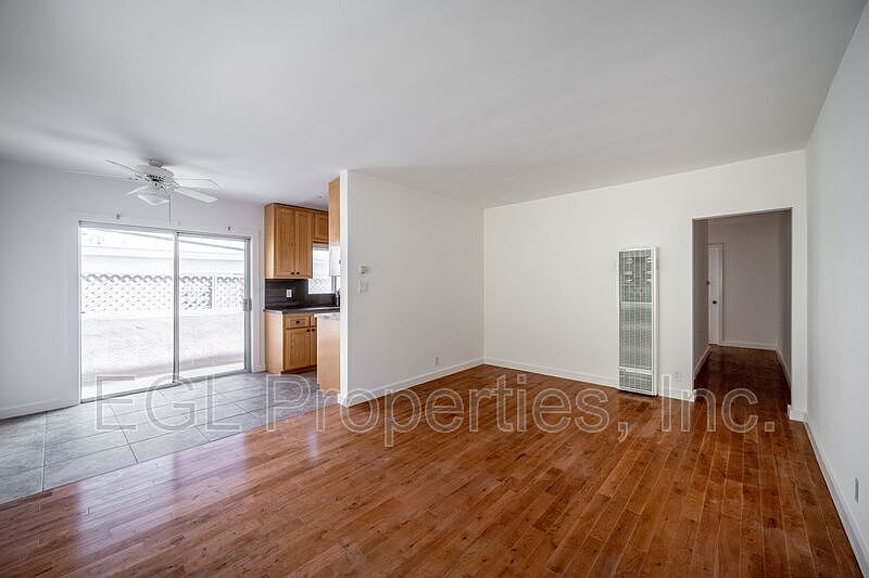 1st image of 12726 Caswell Ave APT 9