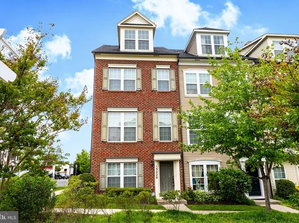 13220 Orsay St #1701, Clarksburg, MD 20871