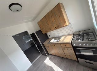 10085 NW 7th Ct APT 2B, Miami, FL 33150