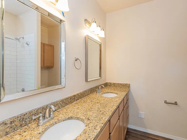 7602 Beck Dr — Photo 15
