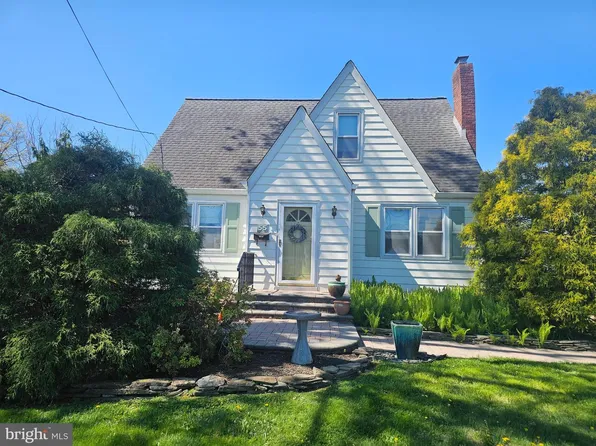 55 Ewingville Rd, Ewing, NJ 08638