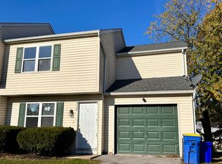 20 N Poplar Ct, Manchester, PA 17345