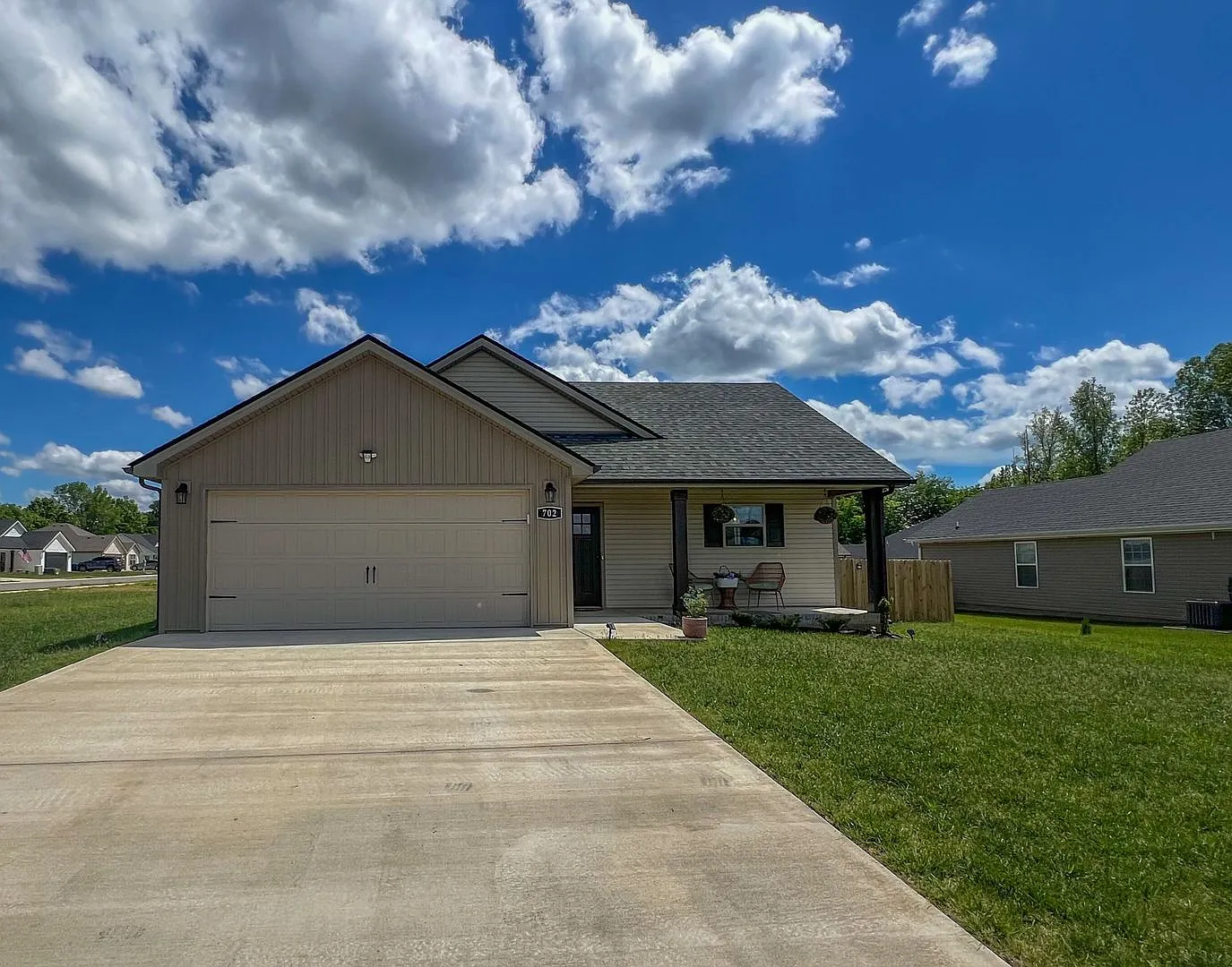 Move-In Special Available! Gorgeous Home! Large Corner Lot -Fenced In Backyard! — Photo 1