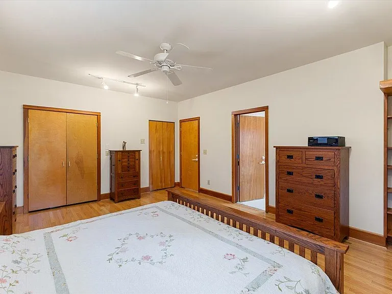 108 Campbell Ln — Photo 11