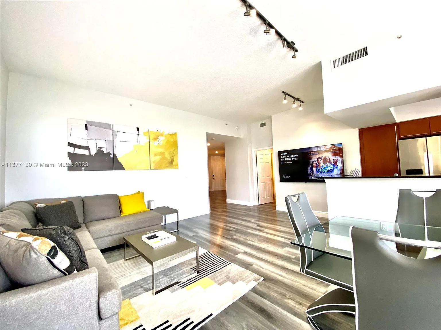 2080 Ocean Drive Condo — Photo 2