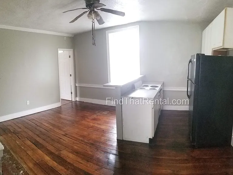 102 N Bedford St — Photo 7