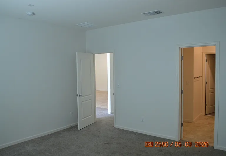 4220 Freemark Ave — Photo 10