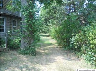 315 Roosevelt Ave, Oakhurst, NJ