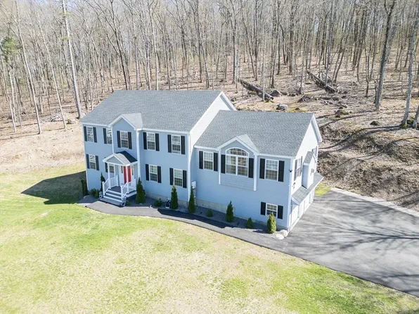 3 Chamberlain Way, Pepperell, MA 01463
