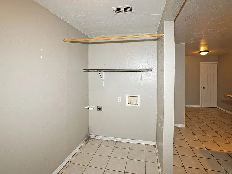 3905 S Tyler St — Photo 23