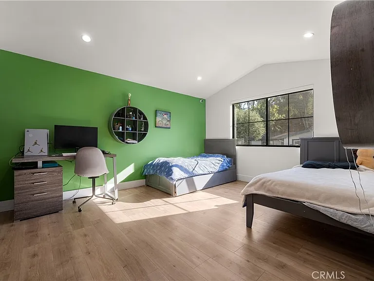 20461 Coulson St — Photo 23