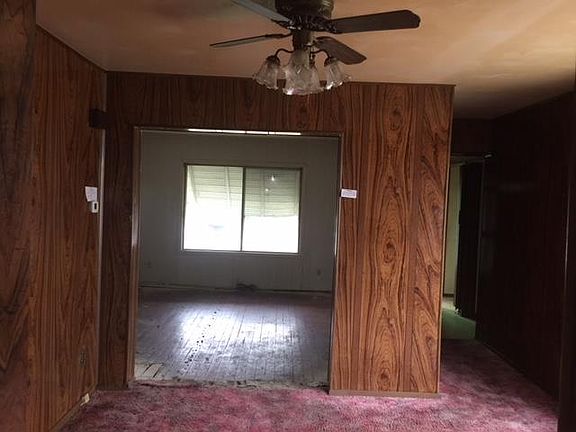 4th image of 4105 Catalpa St