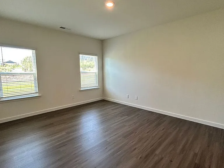 8560 Mulberry Way — Photo 8