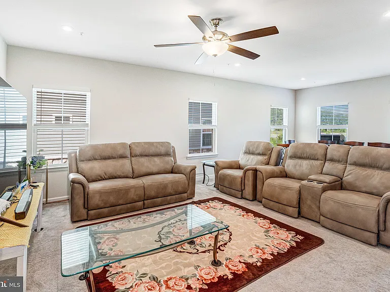 11241 Wheeler Ridge Dr — Photo 13