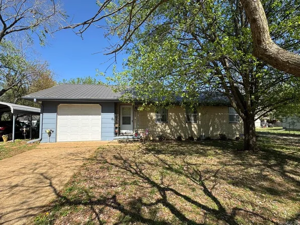 16 Diane Ave, Ash Flat, AR 72513