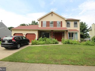 2118 Academy Dr, Bensalem, PA