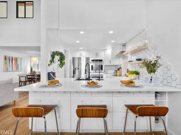 1007 S Catalina Ave APT 211, Redondo Beach, CA 90277