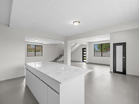5th image of 4 Rexville