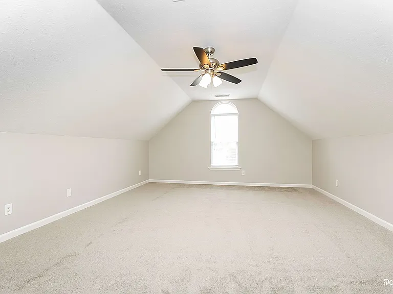 4413 Winton Dr — Photo 9