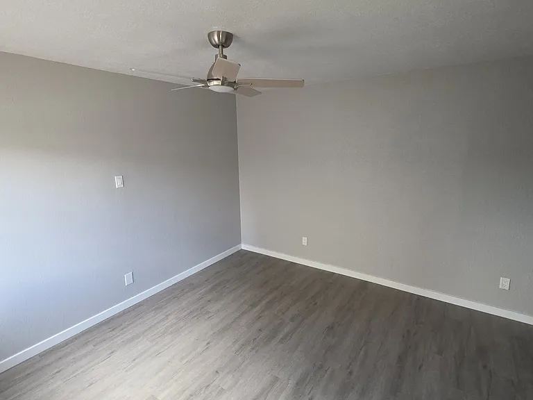 Sierra Linda Apartments — Photo 23