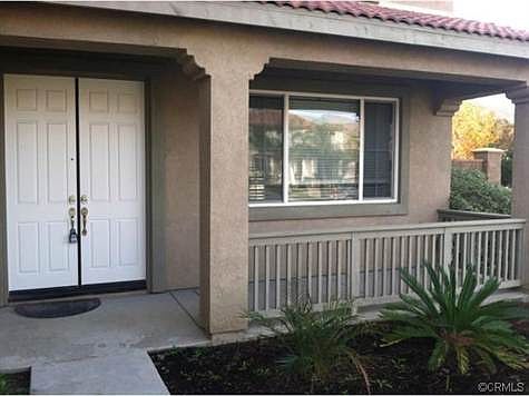 3rd image of 1258 Huckleberry Ln