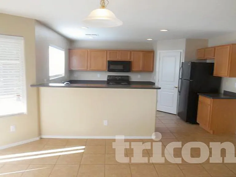 7213 W Pioneer St — Photo 12