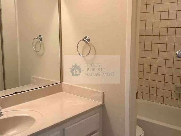 3117 Harbor Dr — Photo 7