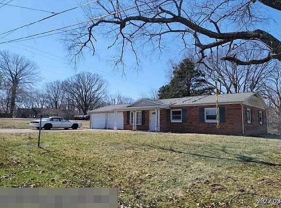 2nd image of 3791 Sunset Dr