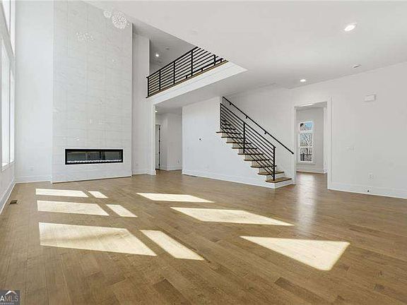 5th image of 3915 Clifton Hill Ct