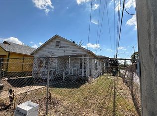 2402 Lee St, Houston, TX 77026