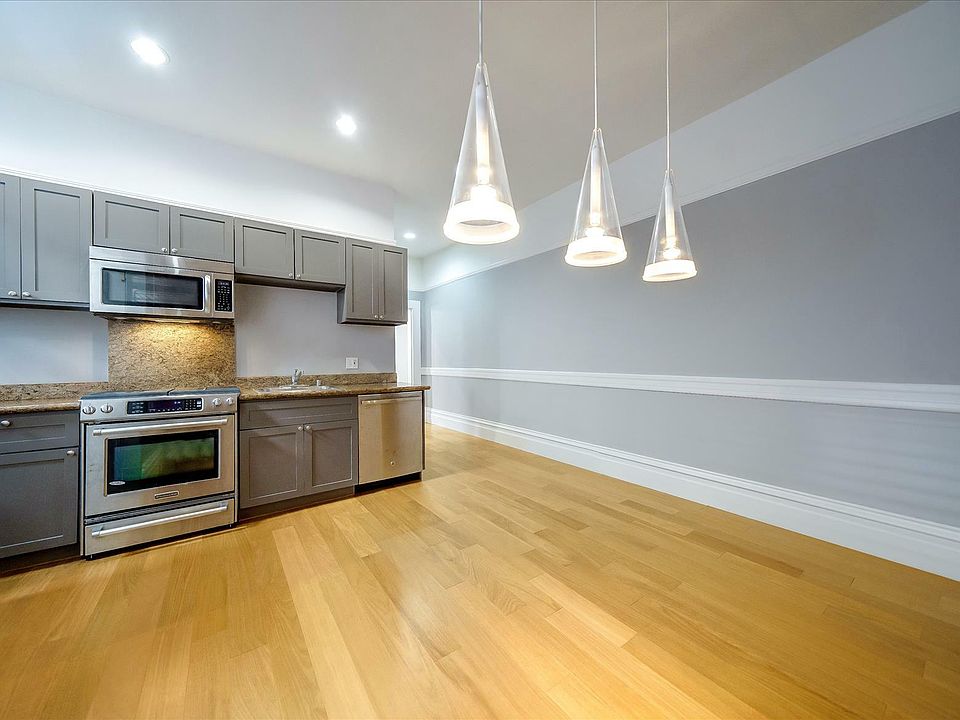1st image of 2345 Jackson St #2A