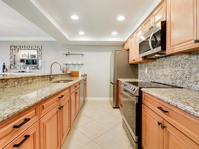 204 Old Meadow Way — Photo 13