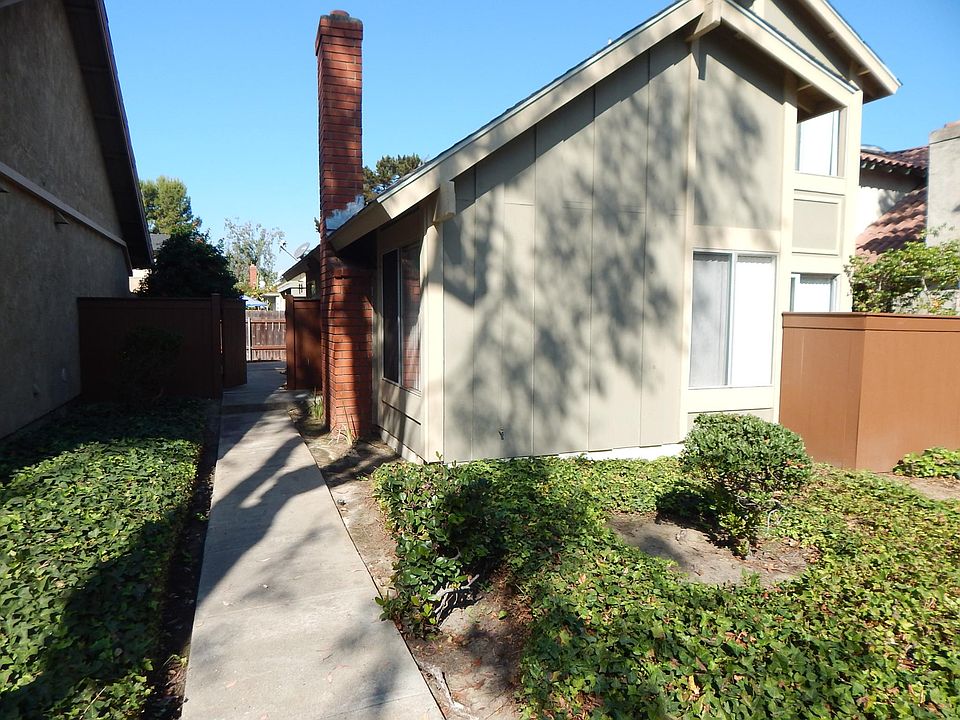 1st image of 10737 Esmeraldas Dr