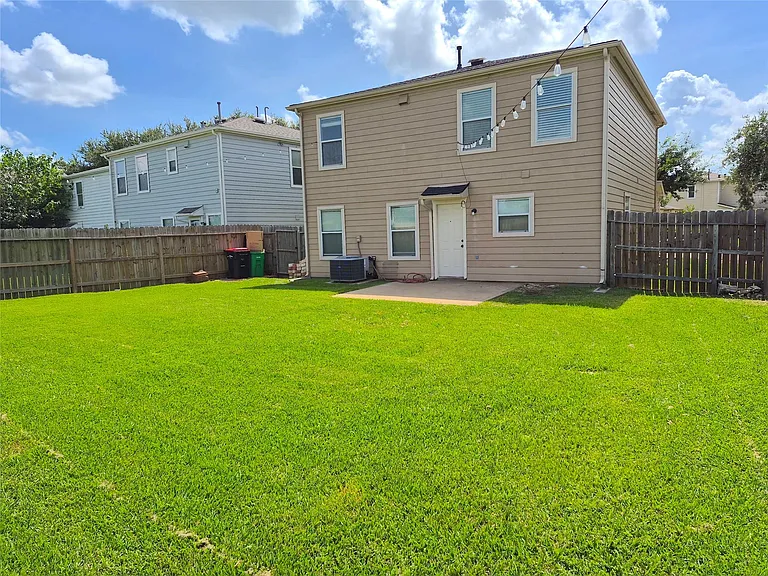 3203 Becker Glen St — Photo 24