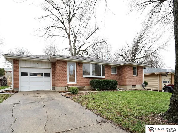 538 Skyway Rd, Lincoln, NE 68505