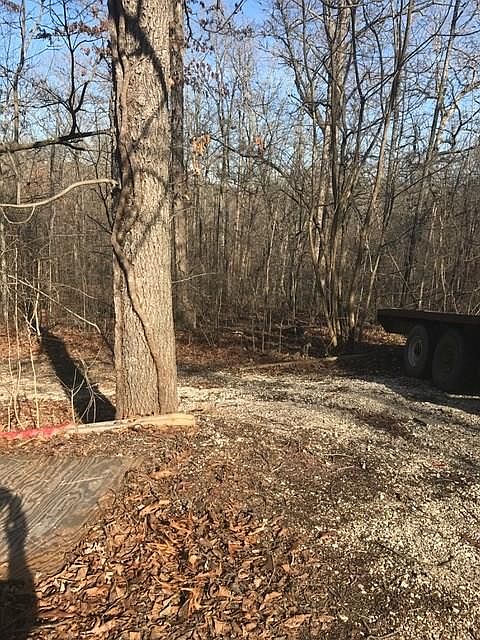 1st image of Newark Ln