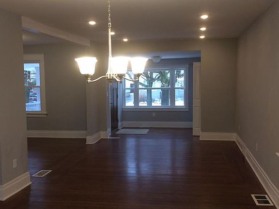3rd image of 122 Whitfield Ave