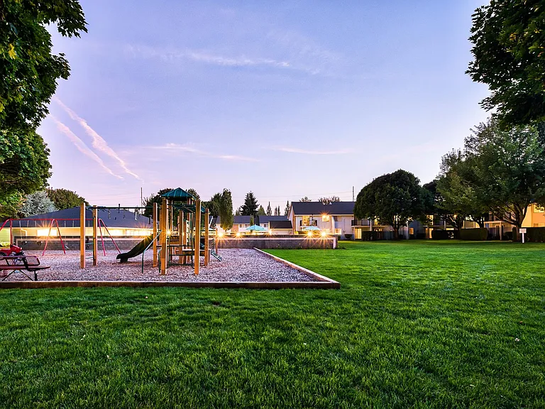 Cascades Apartments — Photo 18
