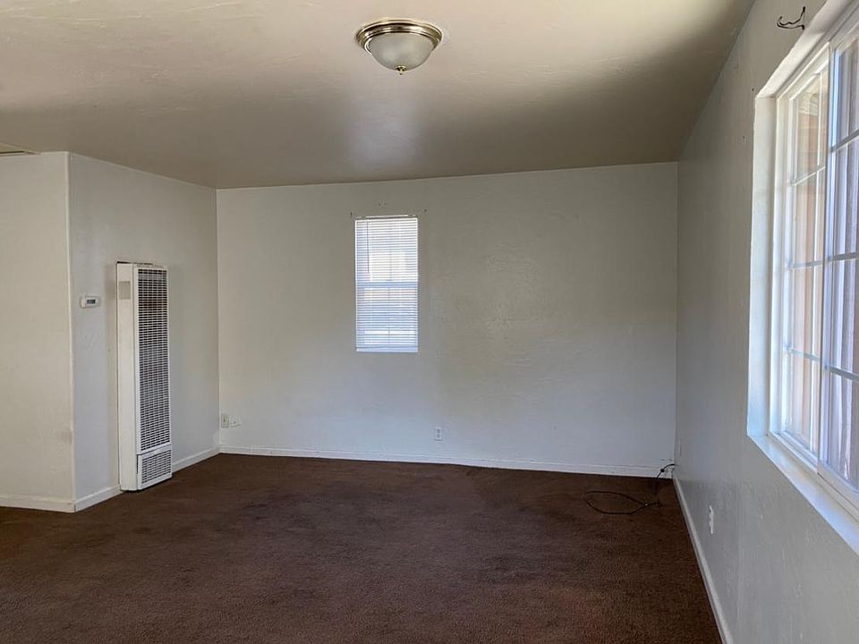 2nd image of 407 Smalley Ave #B