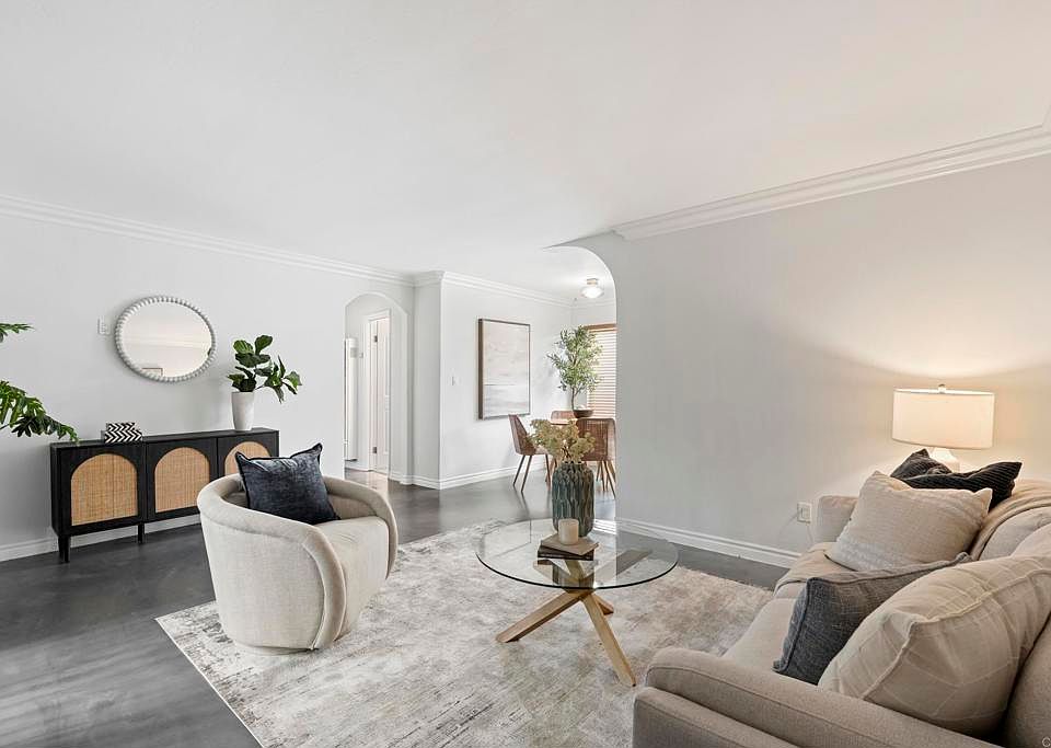 1st image of 4548 Hawley Blvd Unit 2