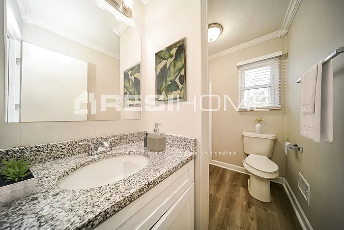 8088 Picadilly Ct — Photo 9