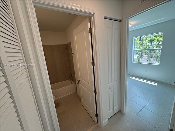 5th image of 13664 Jubilee Ln