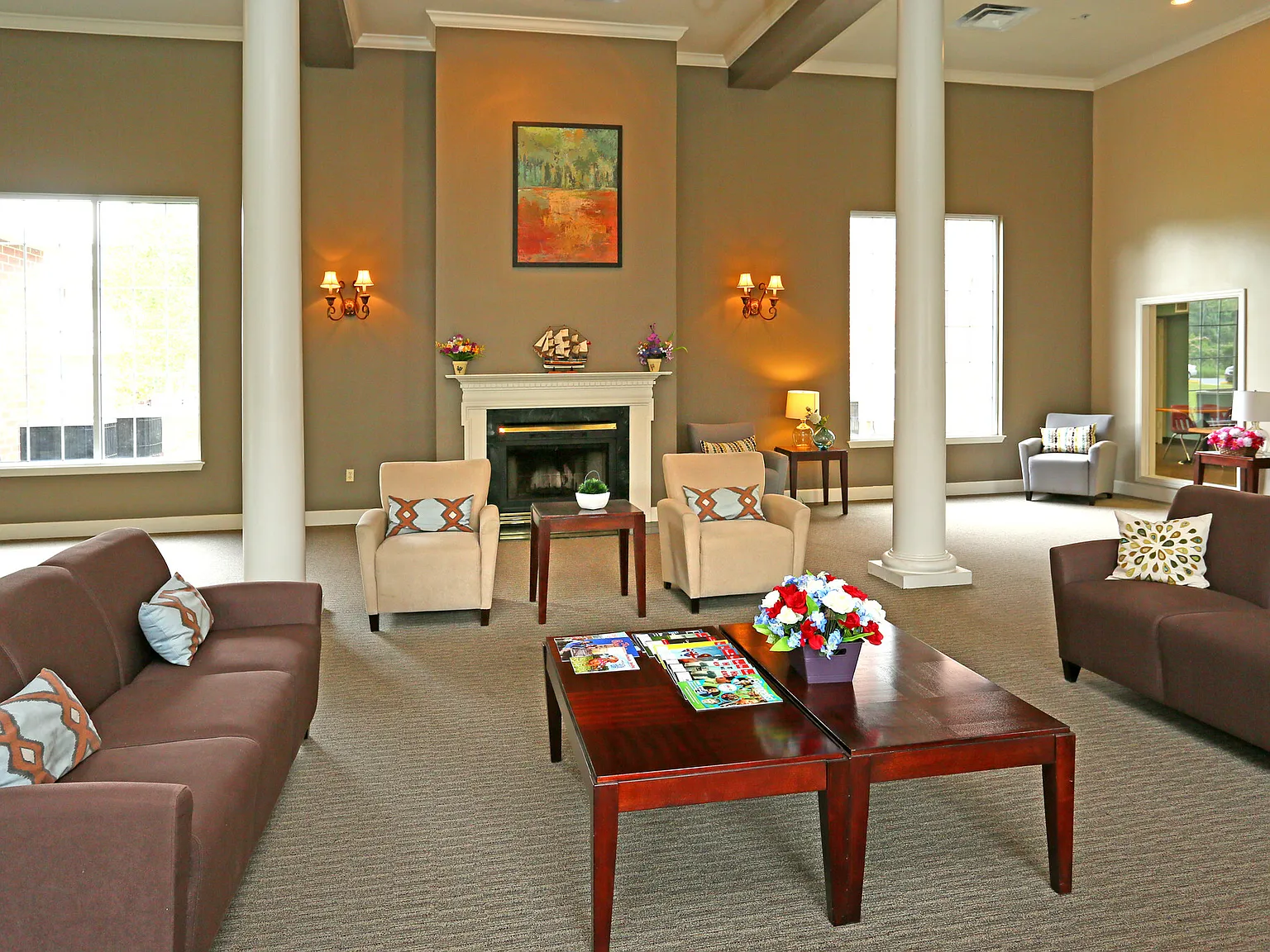 Hatton House Apartments — Photo 4