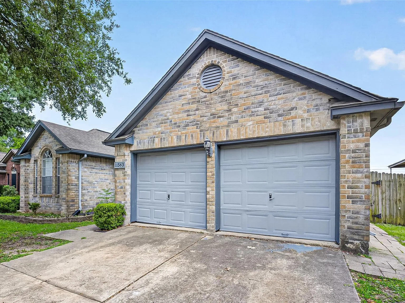 3 bed, 2.0 bath, 1683 sqft, $1,995 — Photo 4