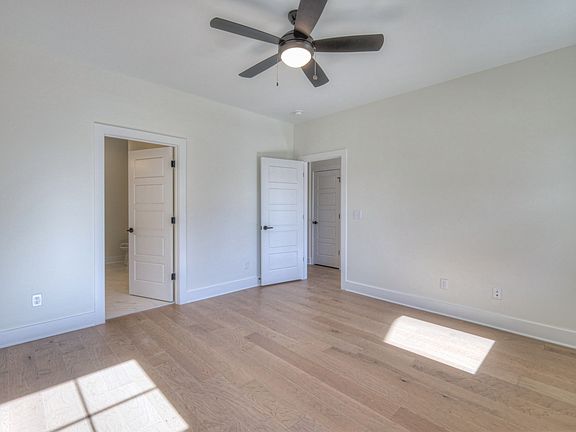 5th image of 9049 Headwaters Dr #139