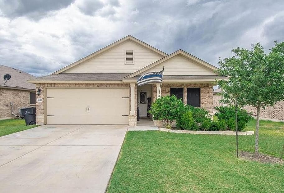 1st image of 5823 Ambrose Cir