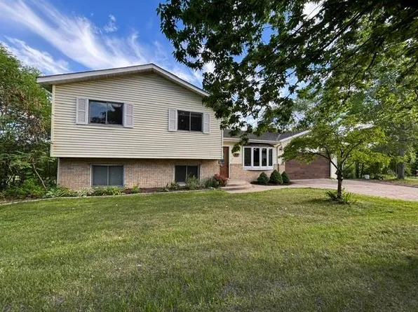 1837 8th St NW, Elk River, MN 55330